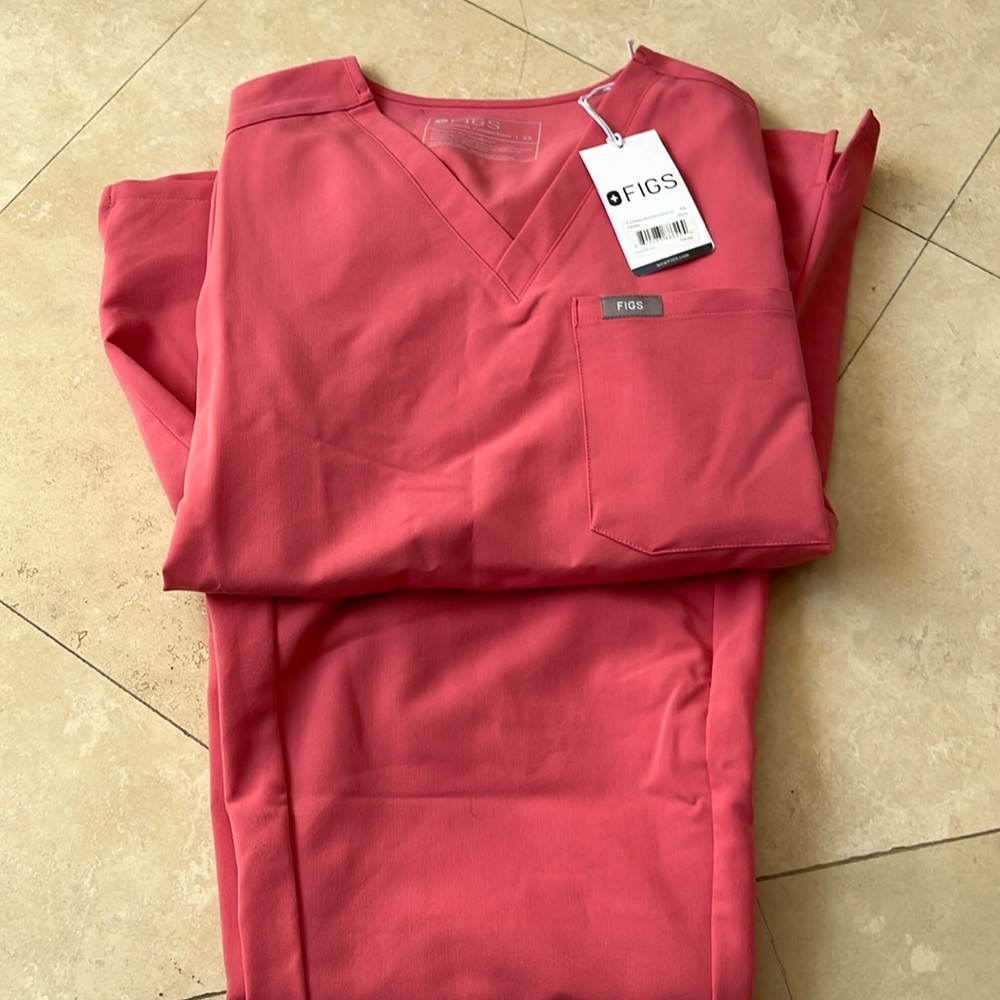 Pink FIGS scrubs Caterina top XS NWT and pants NWOT XSP